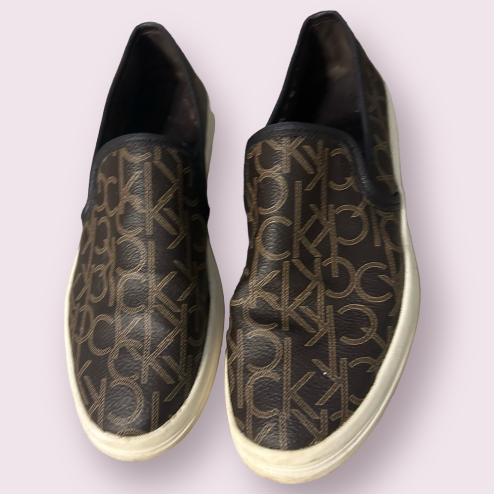 Calvin Klein Marren faux leather slip on sneakers size 7.5 M